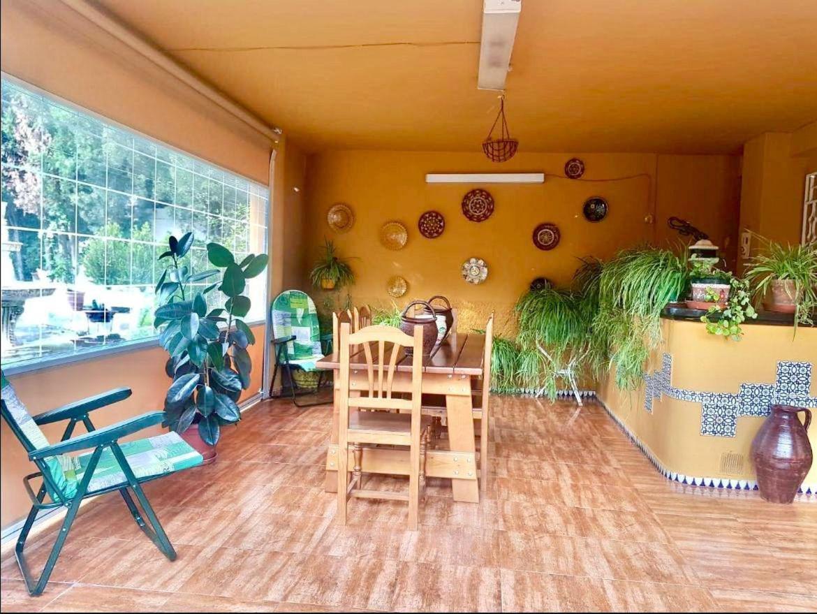 Alojamiento Julian ケサダ エクステリア 写真